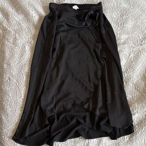 Le Lis Elegant Black Asymmetrical Skirt